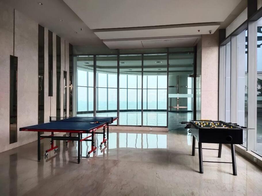Countryside Luxury Suites - Supernova Noida New Delhi Extérieur photo